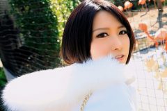 デカチチ関西娘はエロい！Fカップゆいちゃんと主観セックス。小柄で色白巨乳のゆいちゃんとイチャラブセックス。薄毛マ○コをいっぱい突いて何度もイカす。プルプルおっぱい、ムチムお尻、どれもイイ！見つめてくる視線も堪りません。 鷹宮ゆい